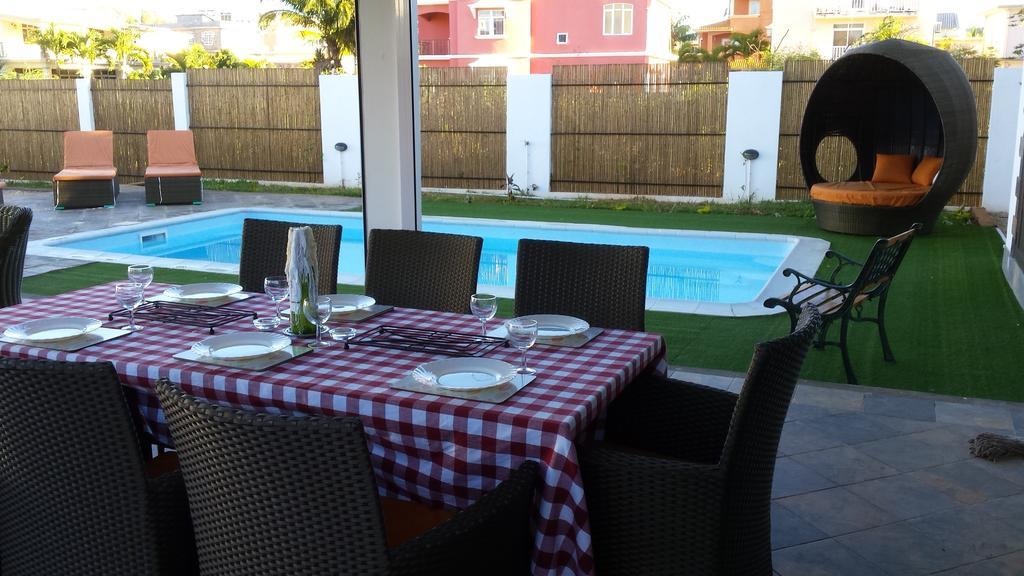 Villa Kayana Flic en Flac Bagian luar foto