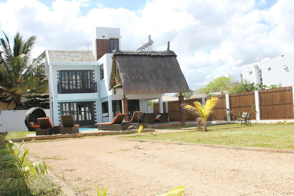 Villa Kayana Flic en Flac Bagian luar foto